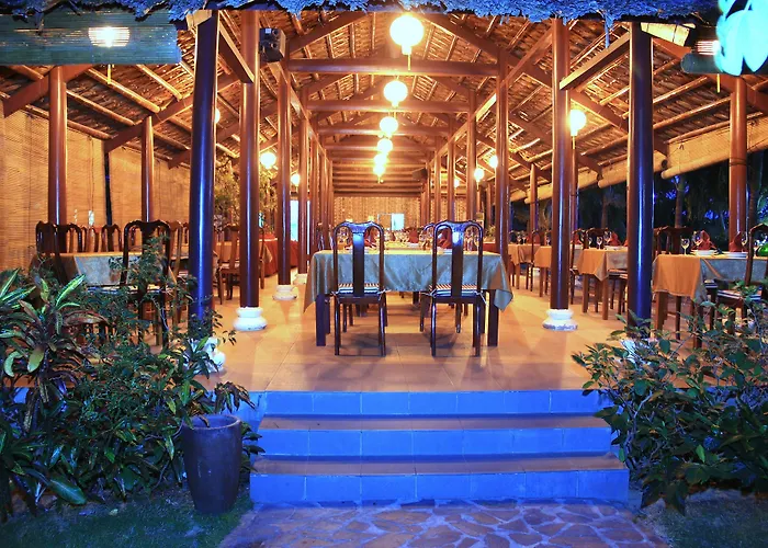 Khu nghỉ mát Little Paris 4*